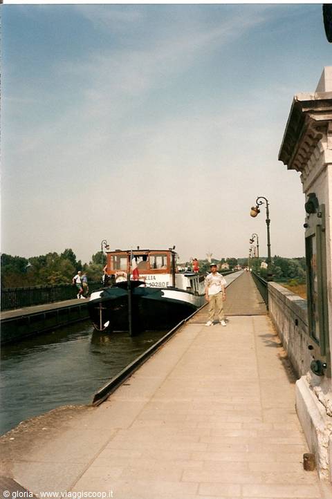 The canal bridge at Briare