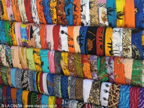 THE COLOURFUL PAREOS
