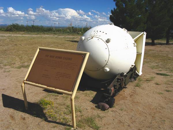 Carcassa della bomba Fat Man al National Museum of Nuclear Science, Albuquerque