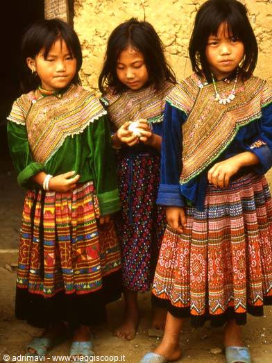young girls - flowered h'mong