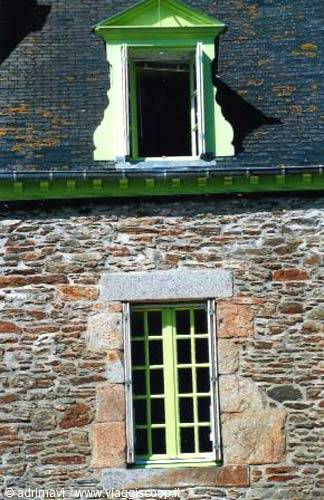 detail of a house in Cancale