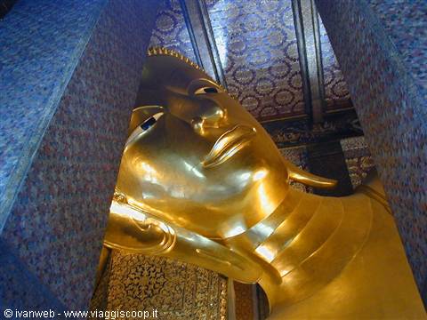Buddha at Wat Pho