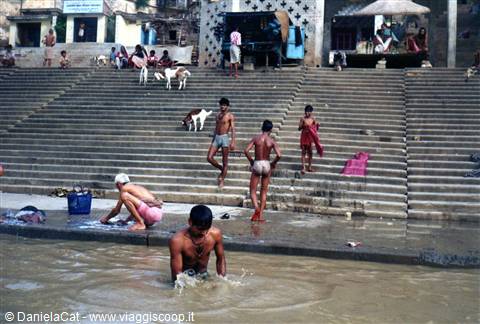 Ablutions on the ganges