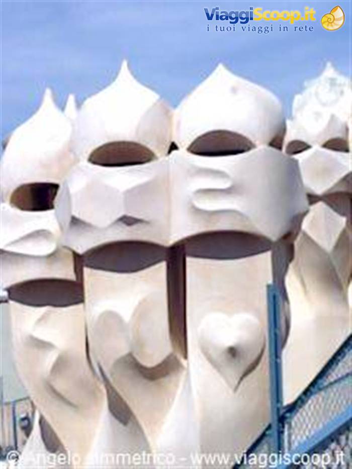 Gaudi-Casa Mila la Pedrera (chimneys)