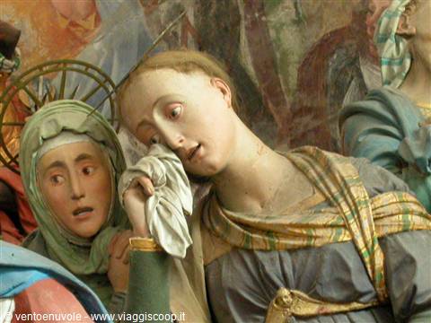 Polychrome terracotta statues of mourning women, Lamentation over the Dead Christ