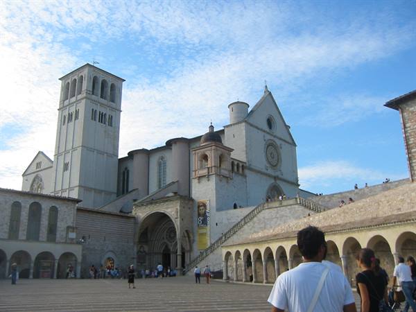 basilica of san francesco upper and lower