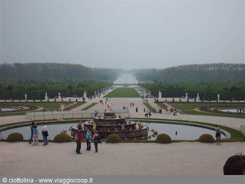 VERSAILLES