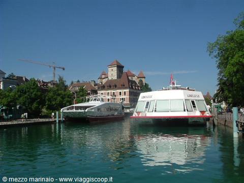 boats and castle