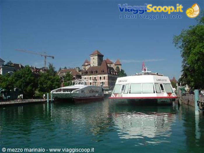 boats and castle