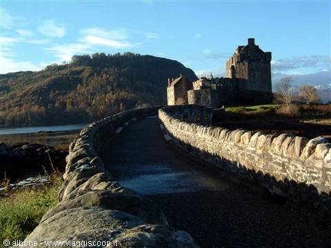 5.1 - Eilean Donan Castle.JPG