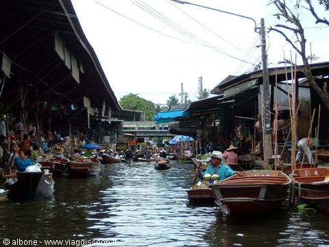 Damnoen Saduak - Floating Market
