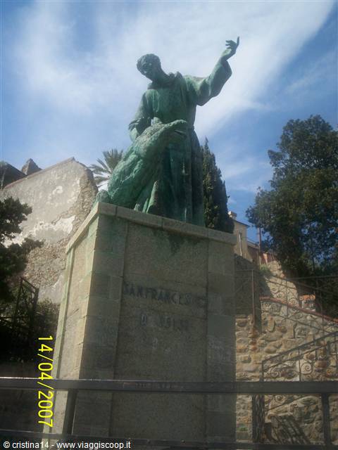 Francesco D'Assisi monument