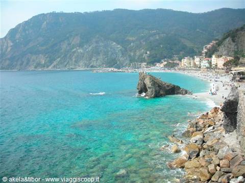 Monterosso beach