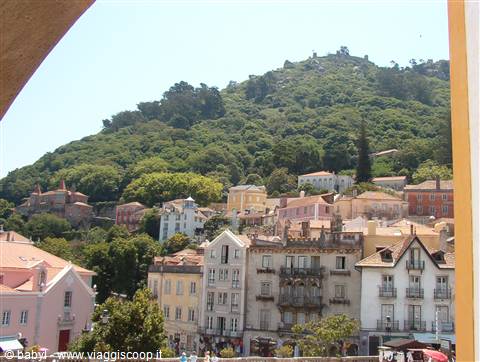 Sintra from the Palacio National towards the Castelo dos Mouros 