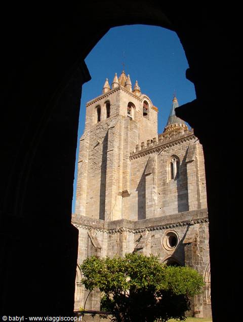 Evora - the Sé