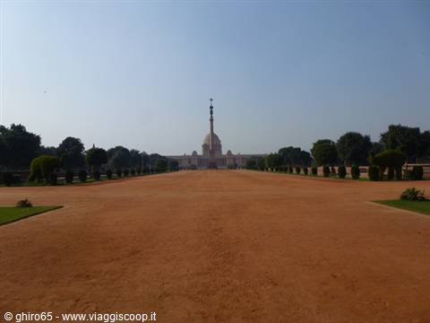 Red earth avenue leading to Rashtrapati Bhavan, New Delhi, morning light