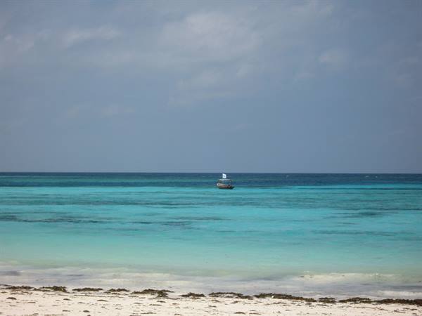 The beautiful sea in front of Dongwe Village