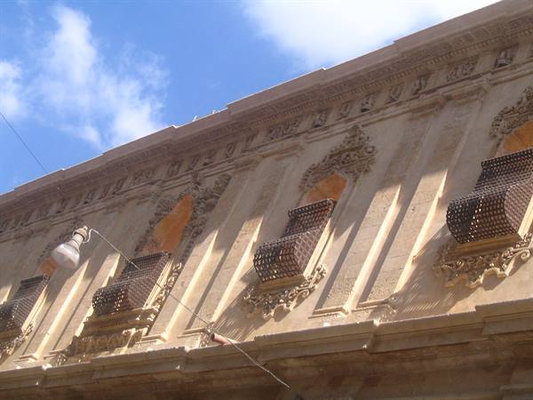 Around Noto