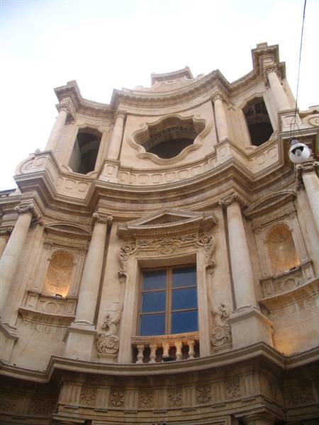 Around Noto 
