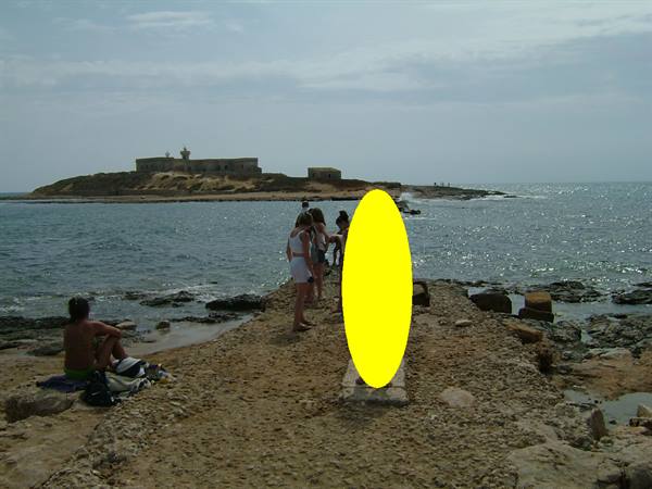 On the left the Mediterranean, on the right the Ionian and in the background the Isola delle Correnti