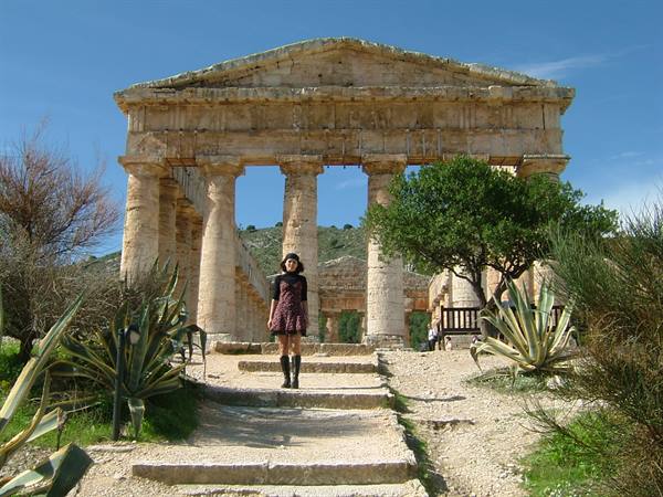 Segesta, the temple