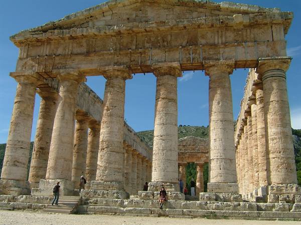 Segesta, the temple 