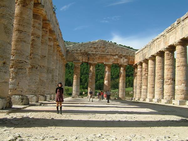 Segesta, the temple 