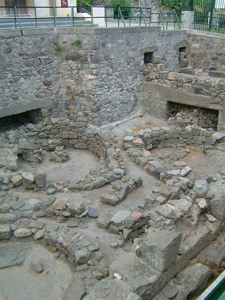 Castle archaeological park 