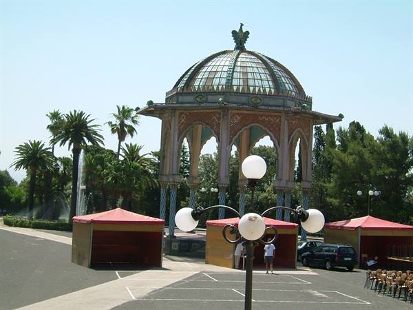 Public garden