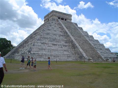 Mayan Temple at Chichen Itza