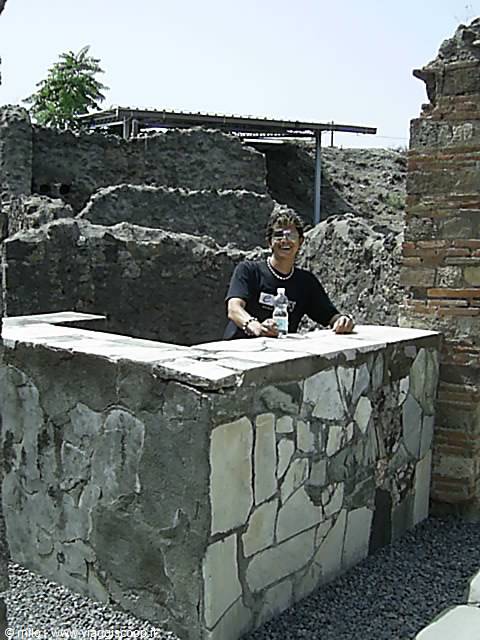 pompeii, ancient shop
