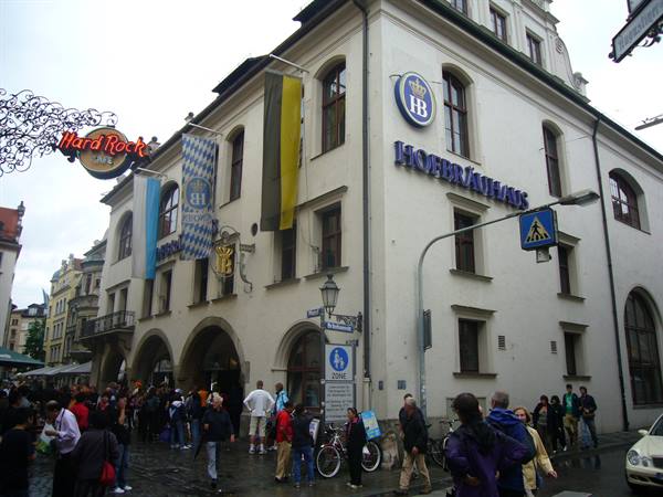 MUNICH - BEER HALL