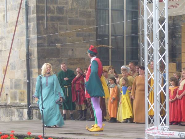 HAMELN PERFORMANCE OF THE PIED PIPER TALE