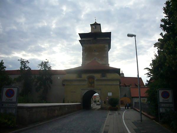 NORDLINGER ONE OF THE GATES