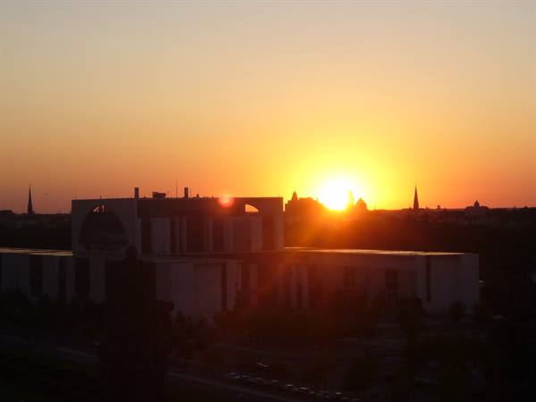 BERLIN SUNSET FROM THE PARLIAMENT DOME