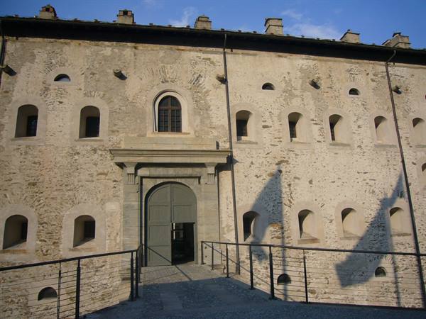 CASTLE ENTRANCE