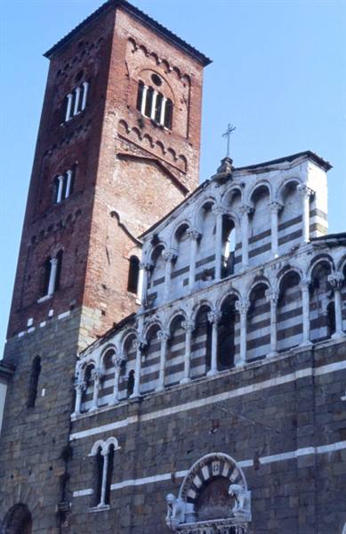 Church of San Giovanni Fuorcivitas in Pistoia, striped marble facade, brick bell tower