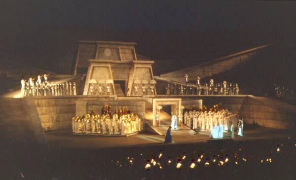 VERONA ARENA PERFORMANCE OF AIDA