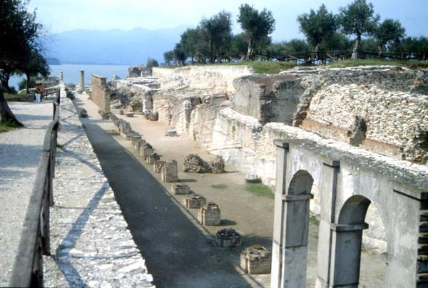 SIRMIONE