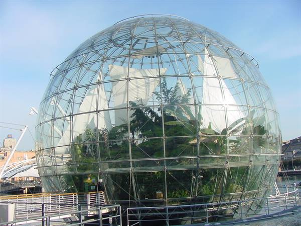 Renzo Piano's glass Biosphere at Genoa's Porto Antico harbor