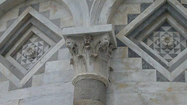 PISA CATHEDRAL DETAIL