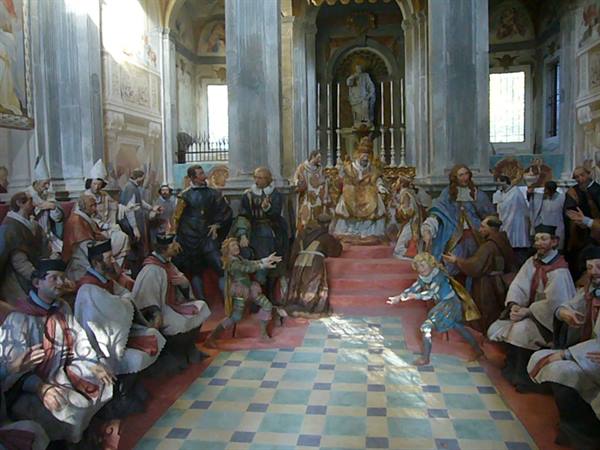 Chapel at Sacro Monte di Varallo, terracotta statues of an ecclesiastical council