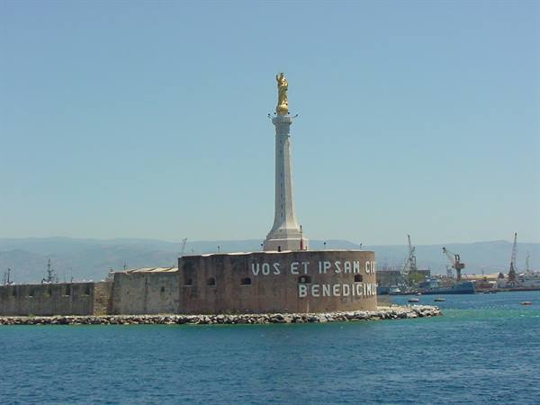 PORT OF MESSINA
