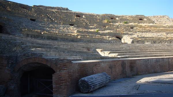 POZZUOLI - AMPHITHEATRE