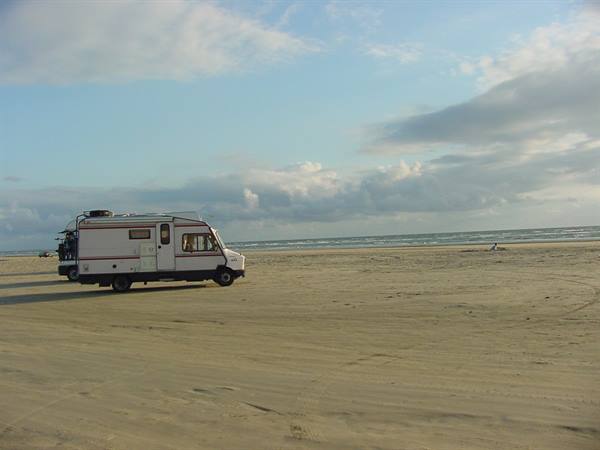 LAKOLK BEACH