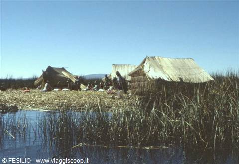 LAKE TITICACA - FLOATING ISLANDS OF THE UROS