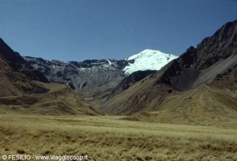 FROM THE TRAIN TOWARDS CUZCO
