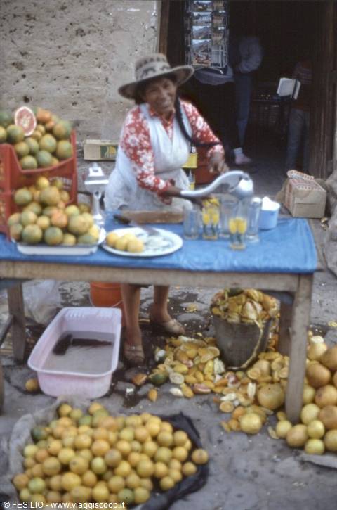 OLLANTAYTAMBO - FRESH JUICE