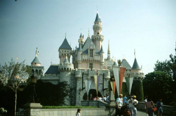 DISNEYLAND