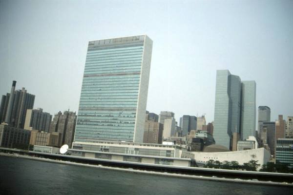 UN BUILDING